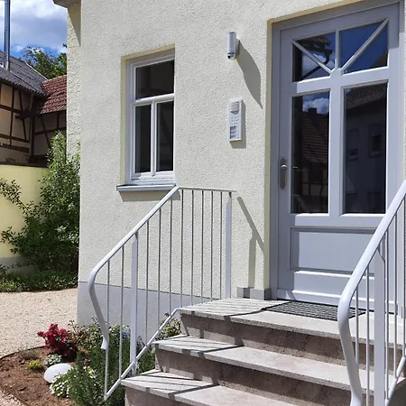 Am Kirchbrunnen In Der Rhoen - Eg Familie Und Workation - Dg Romantik Urspringen