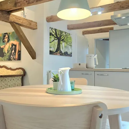 Am Kirchbrunnen In Der Rhoen - Eg Familie Und Workation - Dg Romantik Urspringen